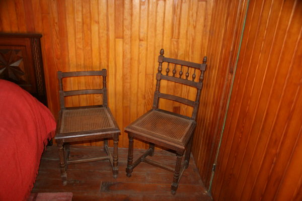 Chaises anciennes 15 Ax-les-Thermes (09)