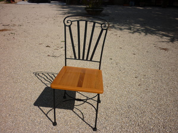LOT DE 8 CHAISES EN FER FORGE 0 Prayssac (46)