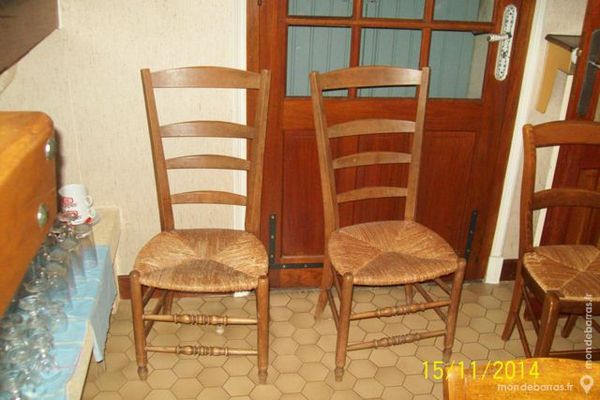 2 Chaises de nourrice. 20 Al�s (30)
