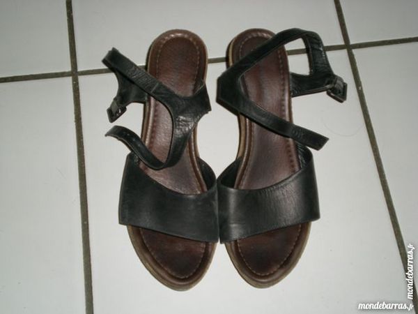 Chaussure femme compens�e noire 5 Saleilles (66)