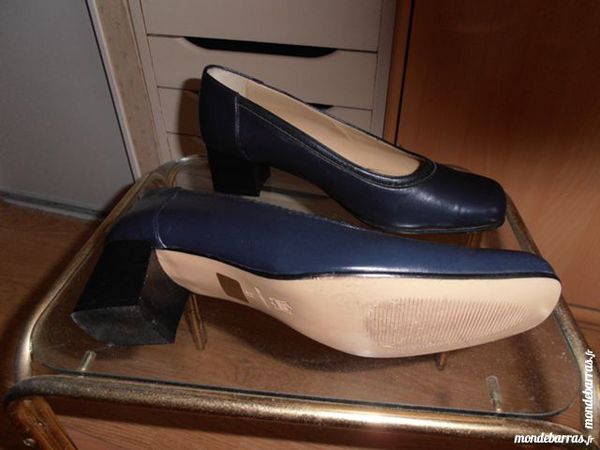 chaussures cuir marine 20 Fr�jus (83)