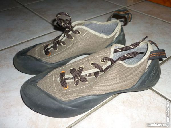 Chaussures escalade T 41 10 Couternon (21)