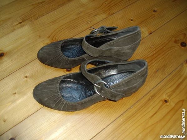 Chaussures femme pointure 41 en cuir 40 Outreau (62)