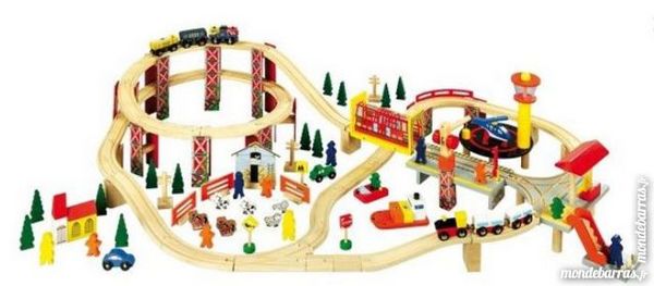 Chemin de fer �Zone industrielle� 89 Nalliers (85)