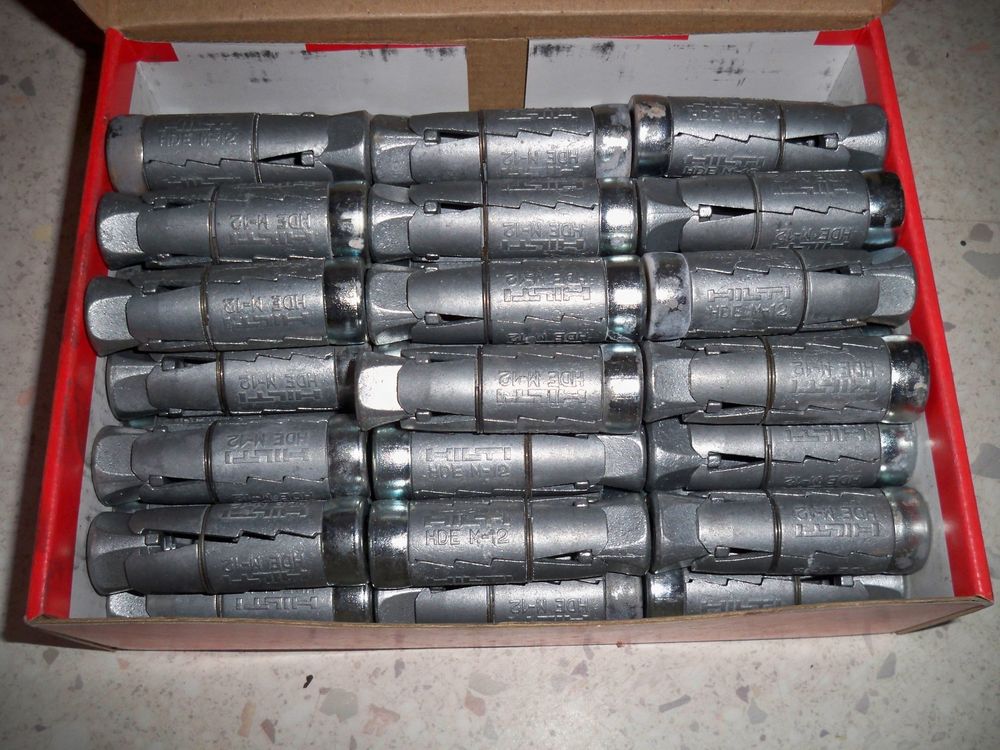 Lot de 50 chevilles HDE M 12 S . Hilti universelles 75 �tr�chy (91)