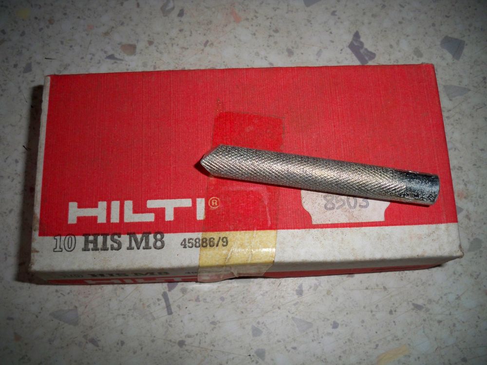 Lot de 40 chevilles Marque Hilti type HIS M 8 40 �tr�chy (91)