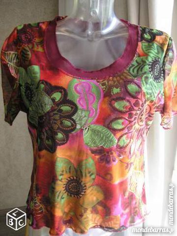 CHRISTINE LAURE, HAUT Taille 3, belles couleurs 15 Lons-le-Saunier (39)