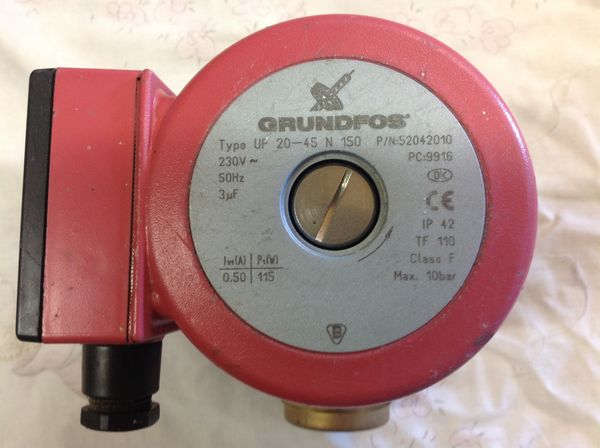  circulateurs  grundfos 300 Saint-Parize-le-Ch�tel (58)