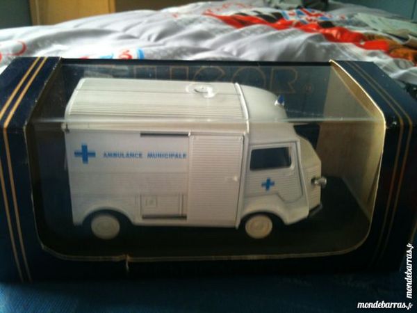 Citro�n type h ambulance municipale eligor 1/43 50 Courcouronnes (91)