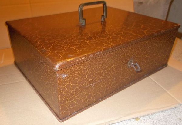 Coffre ancien portable 40 Bourges (18)