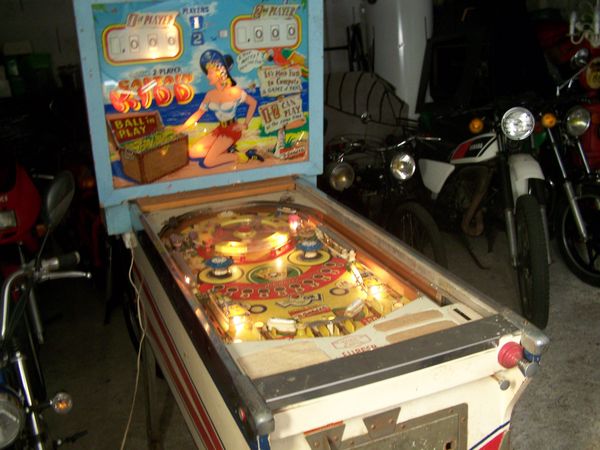 collectionneur recherche tous flipper hs a restaurer. 1 Alen�on (61)