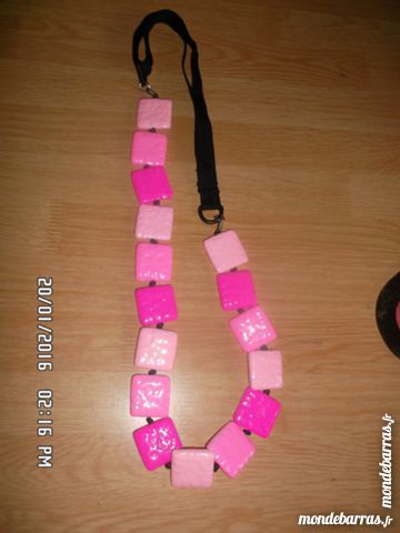 collier carr� rose*juste 3e*kiki60230 3 Chambly (60)