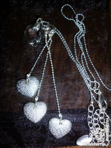 Collier /Chaine Avec coeurs argent�s 8 Argenton-sur-Creuse (36)