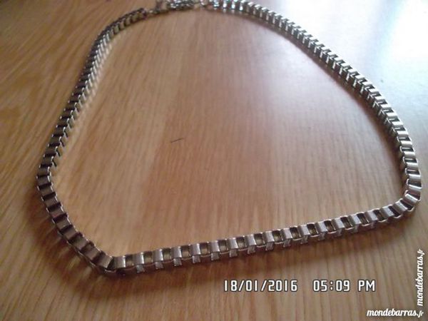 collier mailles carr�es couleur argent*3e*kiki6023 3 Chambly (60)