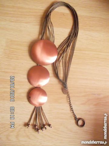 collier 3 ronds marrons m�tal*juste 2e*kiki60230 2 Chambly (60)