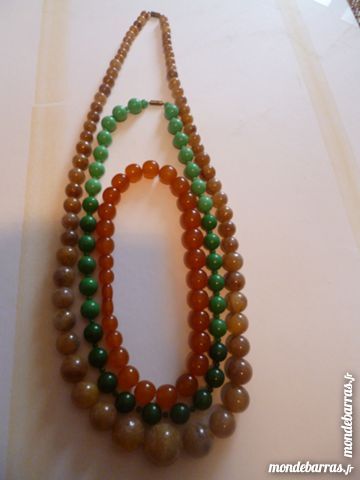 3 colliers vintage bakelite 40 Prissac (36)