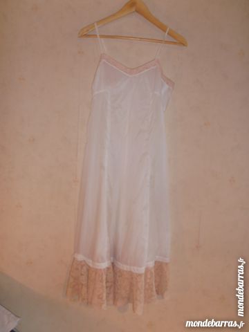 Combinaison dentelle beige (68) 30 Tours (37)