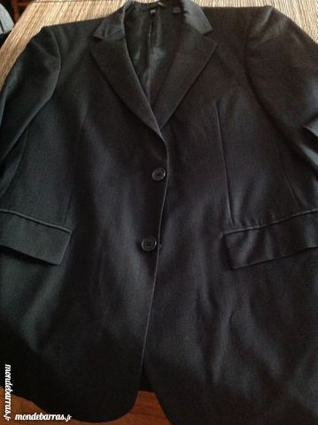 Costume tr�s bon �tat veste 48/40 pantalon 38 Villepinte (93)