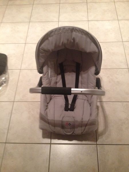 COSY RED CASTLE 40 Saint-Roch (37)