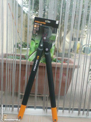 coupe branche fiskars 50 Fabr�gues (34)