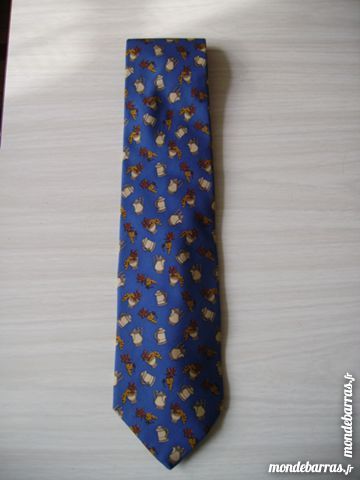 CRAVATE en soie LONGCHAMP Bleue 35 Paris 12 (75)