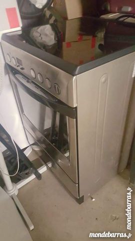 Cuisini�re four + plaques vitroceramique 300 Saint-Martin-le-Vinoux (38)