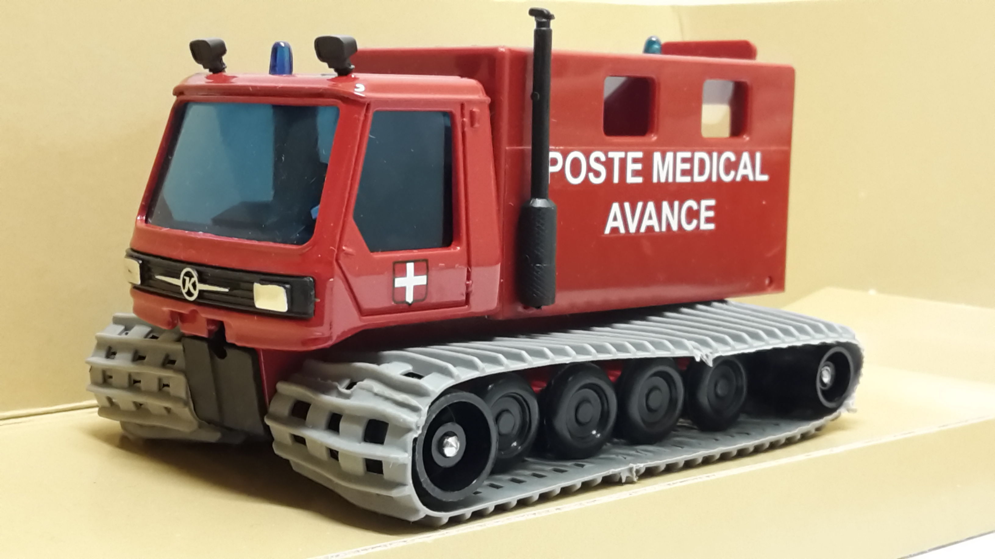 Dameur Pompiers K�ssbohrer 28 Follainville-Dennemont (78)