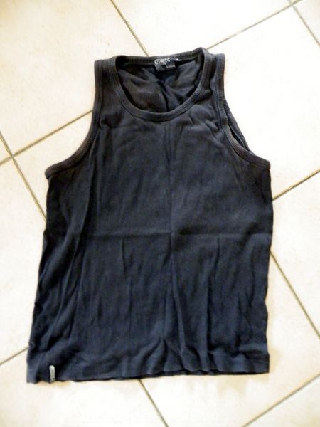 debardeur noir taille m 2 Viriat (01)