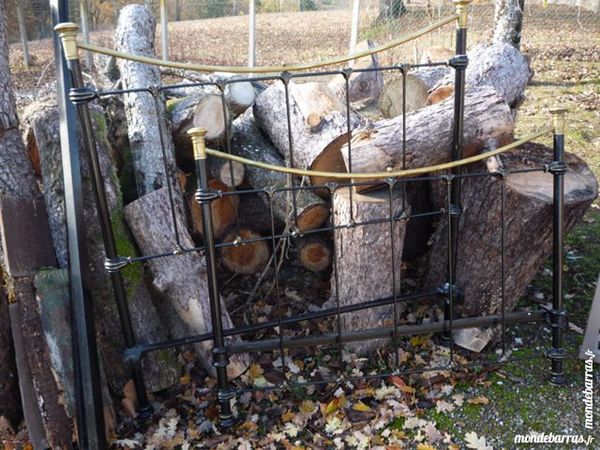 Lit art d�co fer et laiton/sommier � lattes 365 Castres (81)