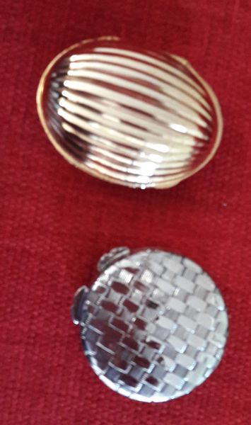 Deux bo�tes � pilules 15 Fontenay-sous-Bois (94)