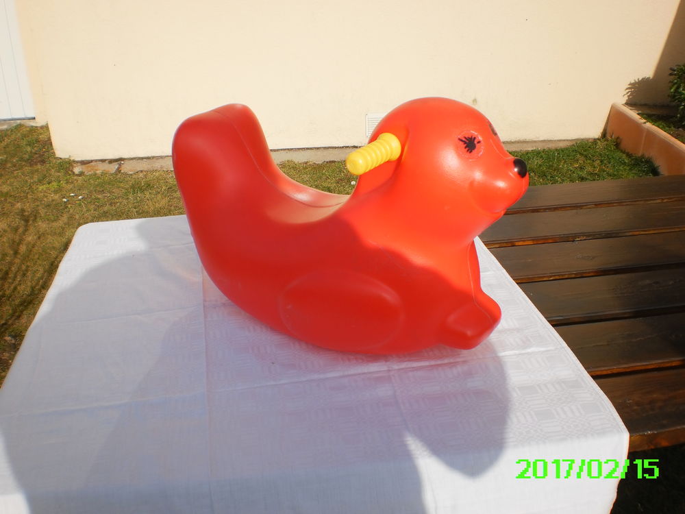 dinosaure et ourson 10 Solignac-sous-Roche (43)