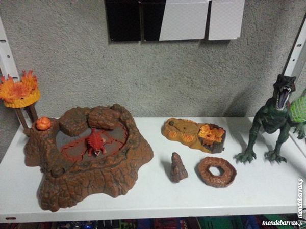 Dinosaures 10 Castelnau-de-L�vis (81)