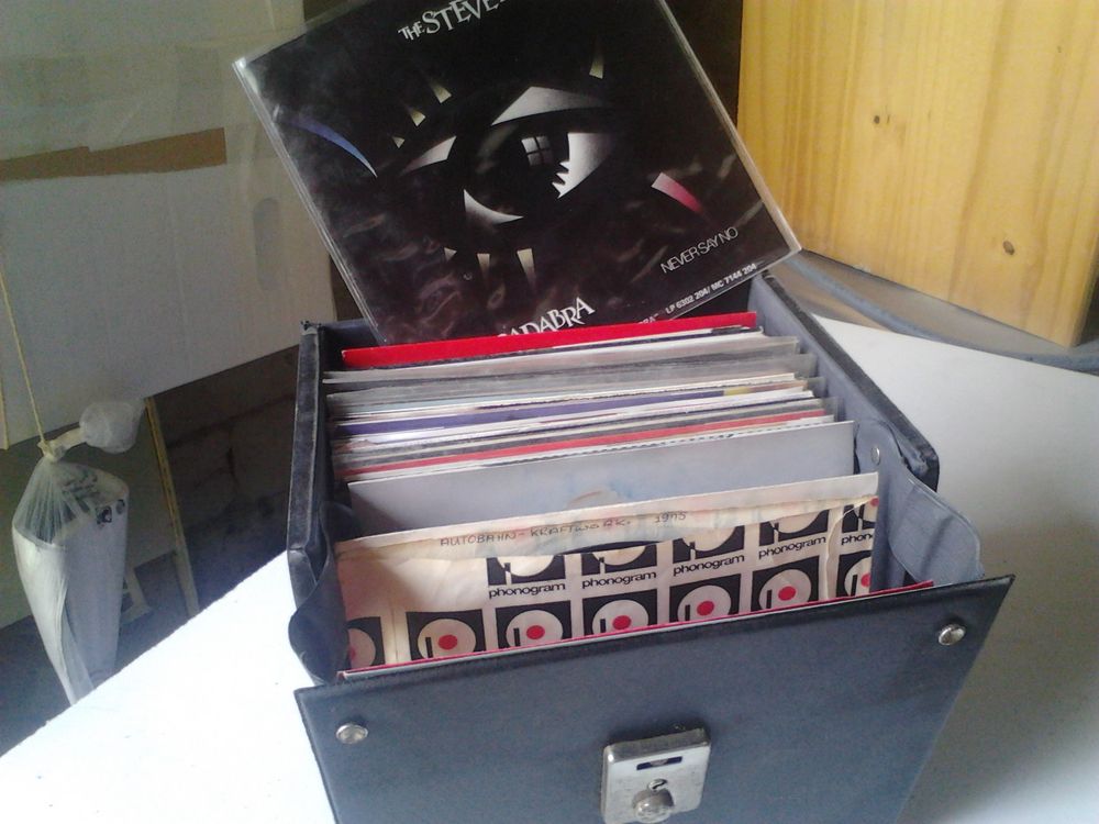 Disques vinyles 33,45 et super 45t 1 Cur�ay-sur-Dive (86)