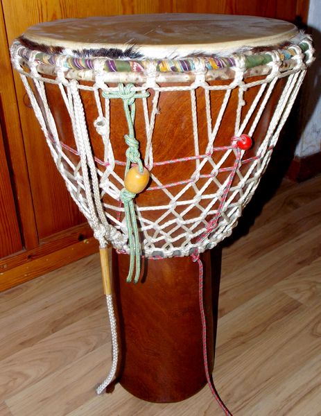 Djemb� 32 pouces + pied percus 90 Pons (17)