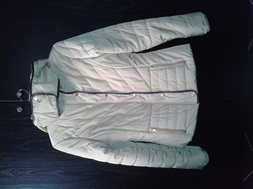 Doudoune Matelass�e � Capuche Et Avec Col Montant Fourr� 35 Arques (62)