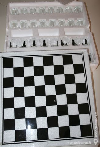 Echiquier en verre pieces verre pour boire - neuf 20 Verdun-sur-Garonne (82)