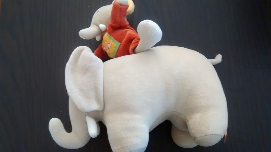 Elephant moulin roty bo�te � musique 15 Saint-Jean-Pla-de-Corts (66)