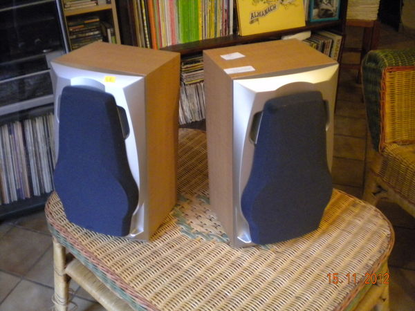 2 ENCEINTES EN BOIS ETAT NEUF 18 Amb�rieux-en-Dombes (01)