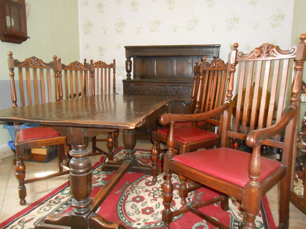 Ensemble buffet+table+six chaises - style Victorien 300 C�rilly (03)