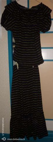 ensemble jupe et caraco pour les f�tes 20 Chalon-sur-Sa�ne (71)