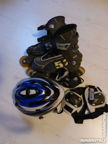 ensemble roller casque poign�es genouill�res 20 Ozoir-la-Ferri�re (77)