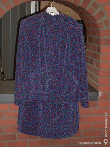 ENSEMBLE VESTE & JUPE 30 Tourcoing (59)