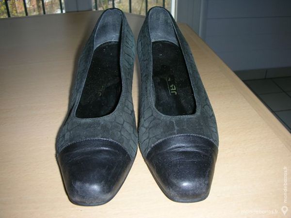 Escarpins cuir et daim 5 Thiais (94)