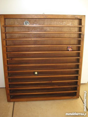 ETAGERE POUR CAPUSLES 8 Sainte-Mesme (78)