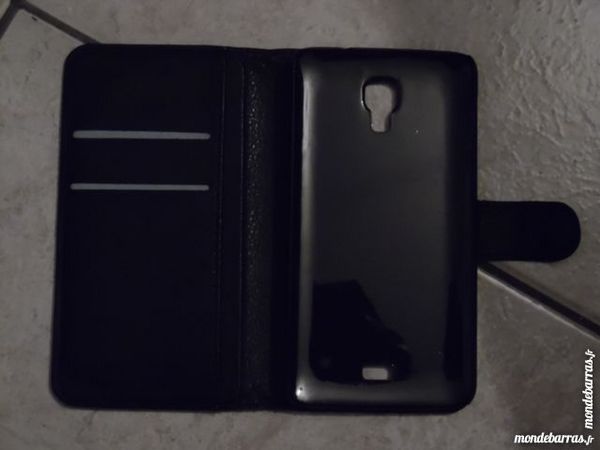 �tui housse pour smartphone  WIKO BLOOM 8 Abbeville (80)