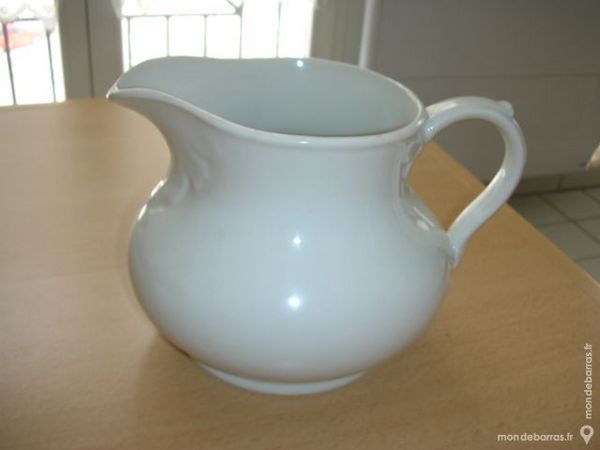Pot en fa�ence blanche 5 Thiais (94)