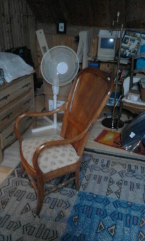 fauteuil ancien en noyer 175 Issoudun (36)