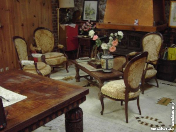 3 fauteuils et une chaise style Louis XV. 700 Sainte-Genevi�ve-des-Bois (91)