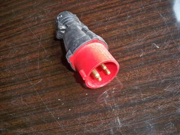 Fiche pour prise de courant force hypra legrand
20 �tr�chy (91)