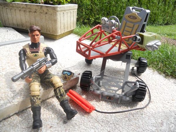 Figurine avec BUGGY 10 Corbie (80)